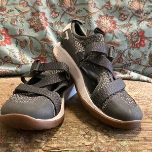 Chaco Odyssey Sandals, Women's size 7